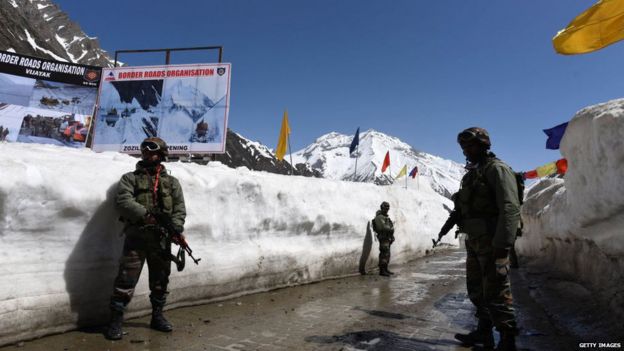中印边界局势短暂降温：中国释放五名印度人3.jpg