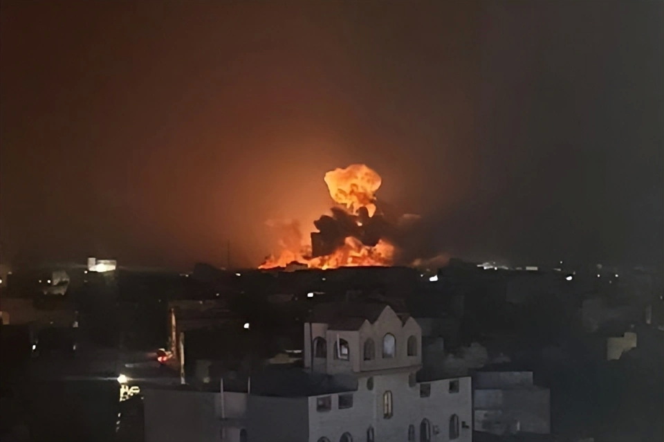 美国空袭也门